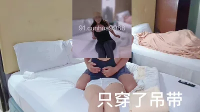 县城的瑜伽裤大屁股宝妈